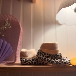 6-12 Months Old Navy Leopard Print Baby Slip-On Booties with Cream Cuff